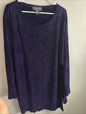Women's Scoop Neck Chenille Sweater in Deep Purple
